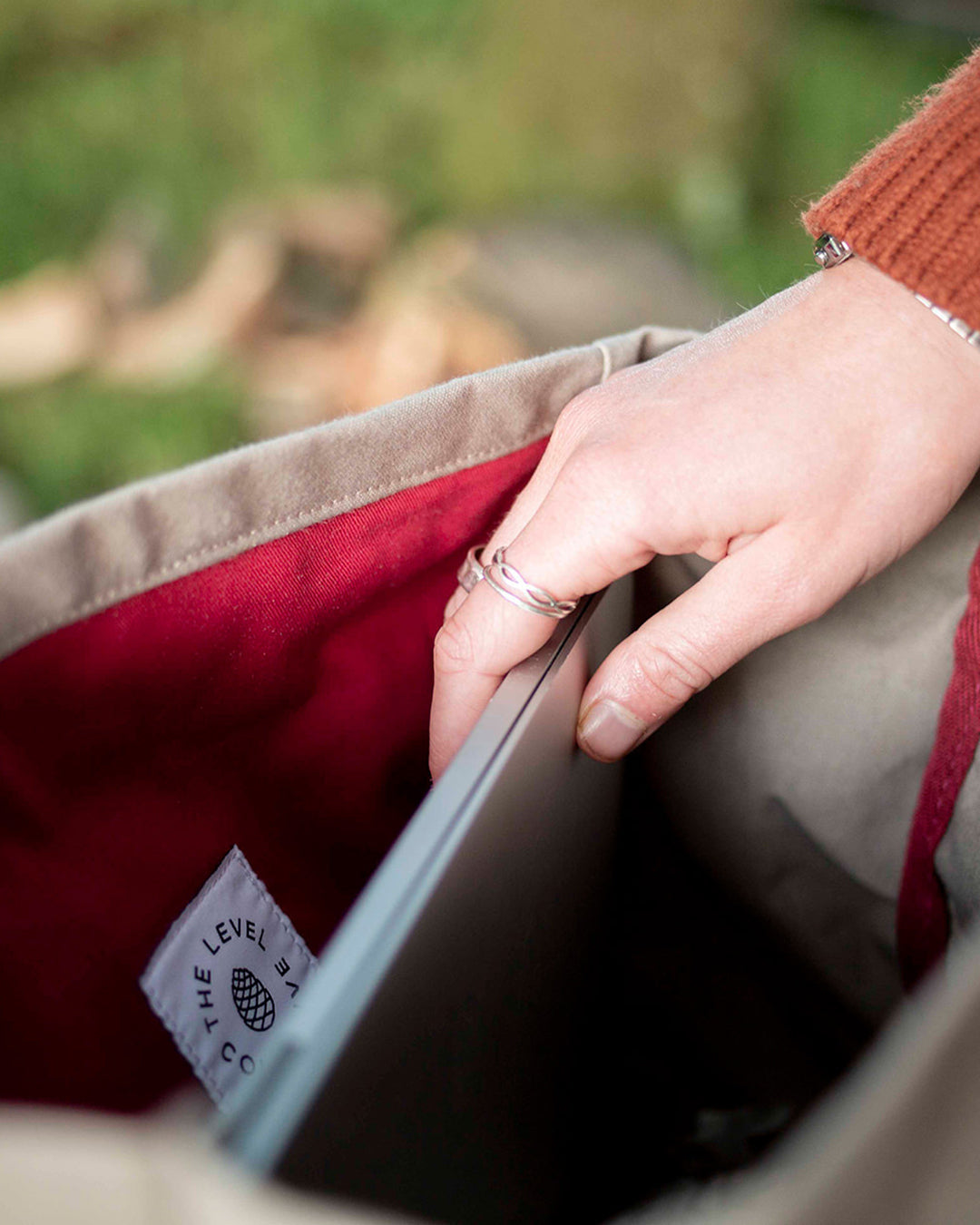 Winnats Roll Top - Stone