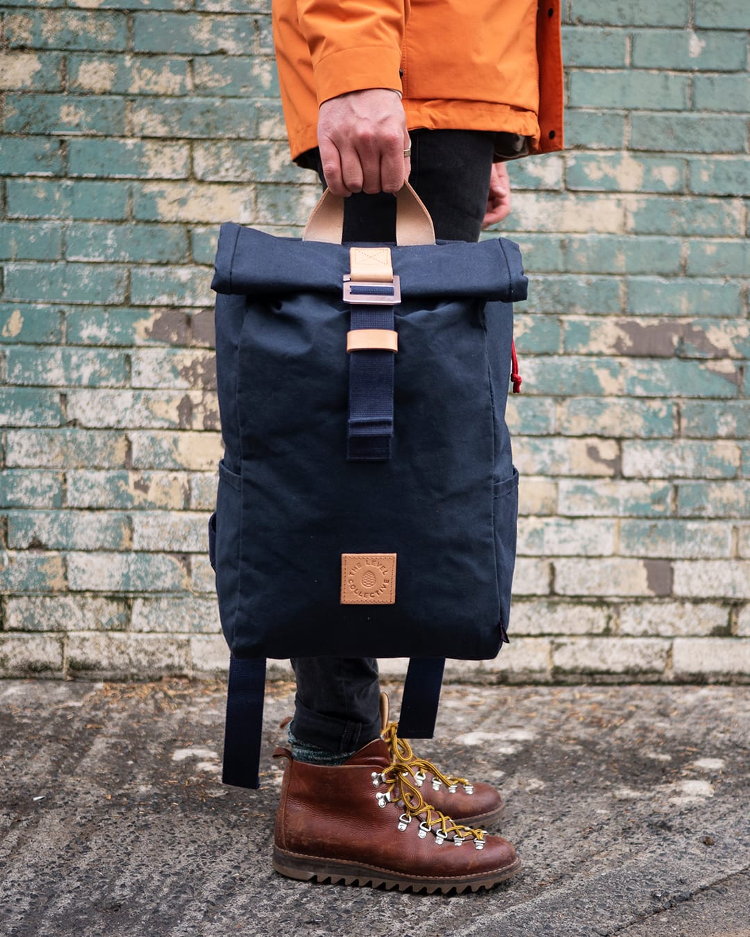 Winnats Roll Top - Navy